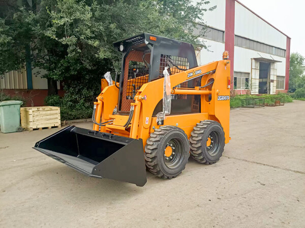 High Efficiency Skid Steer Loaders Compact Structure Wheel Skid Steer Loader JinGong JGM3070
